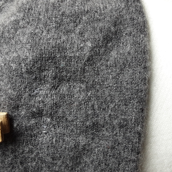 Aritzia Babaton Grey Scoop Back Sweater Long Wool Cashmere Size XS - Picture 16 of 16